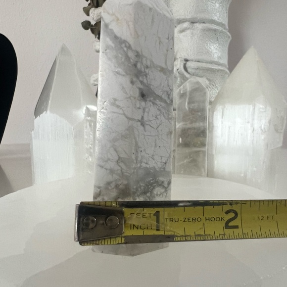 Howlite point tower - Picture 4 of 4